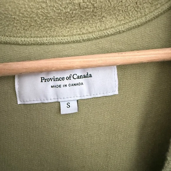 Province of Canada Fleece Pullover in Moss - Picture 4 of 6